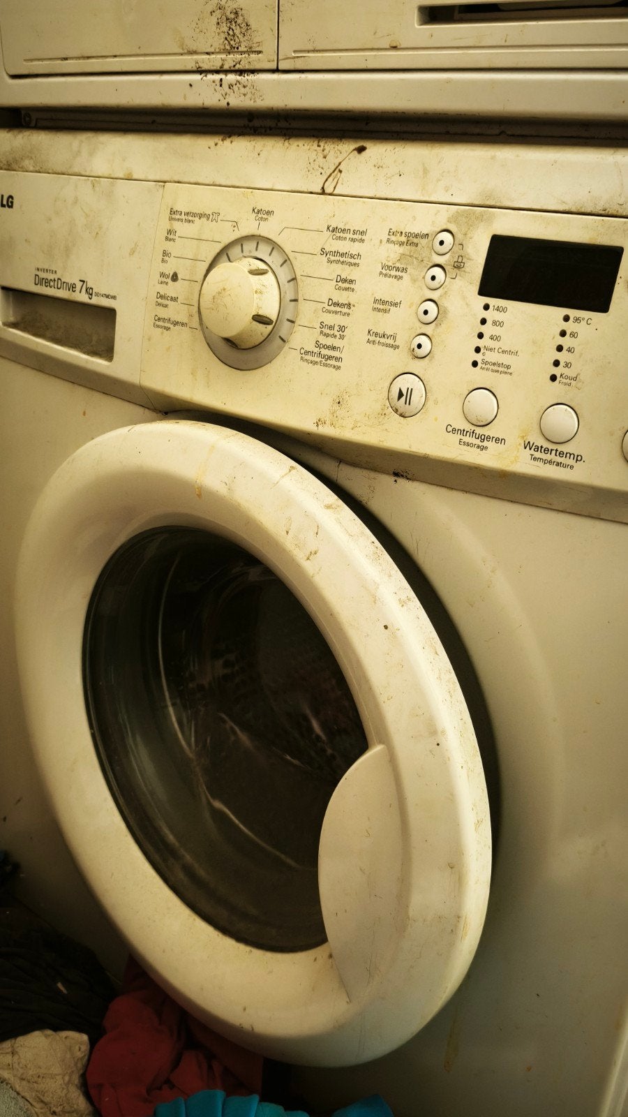LG wasmachine 7kg MOET DRINGEND WEG!!!, Elektronische apparatuur, Ophalen, Gebruikt, Handwasprogramma, 1200 tot 1600 toeren