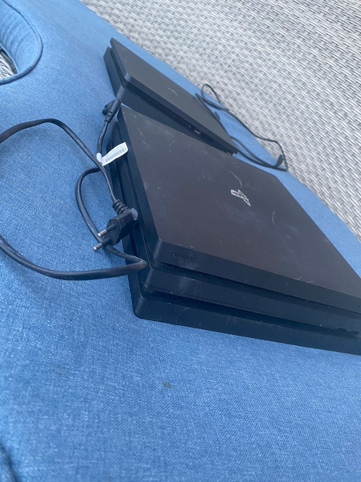 Ps4 pro/ps4 normaal, Ophalen, Zo goed als nieuw, Zonder controller, Pro