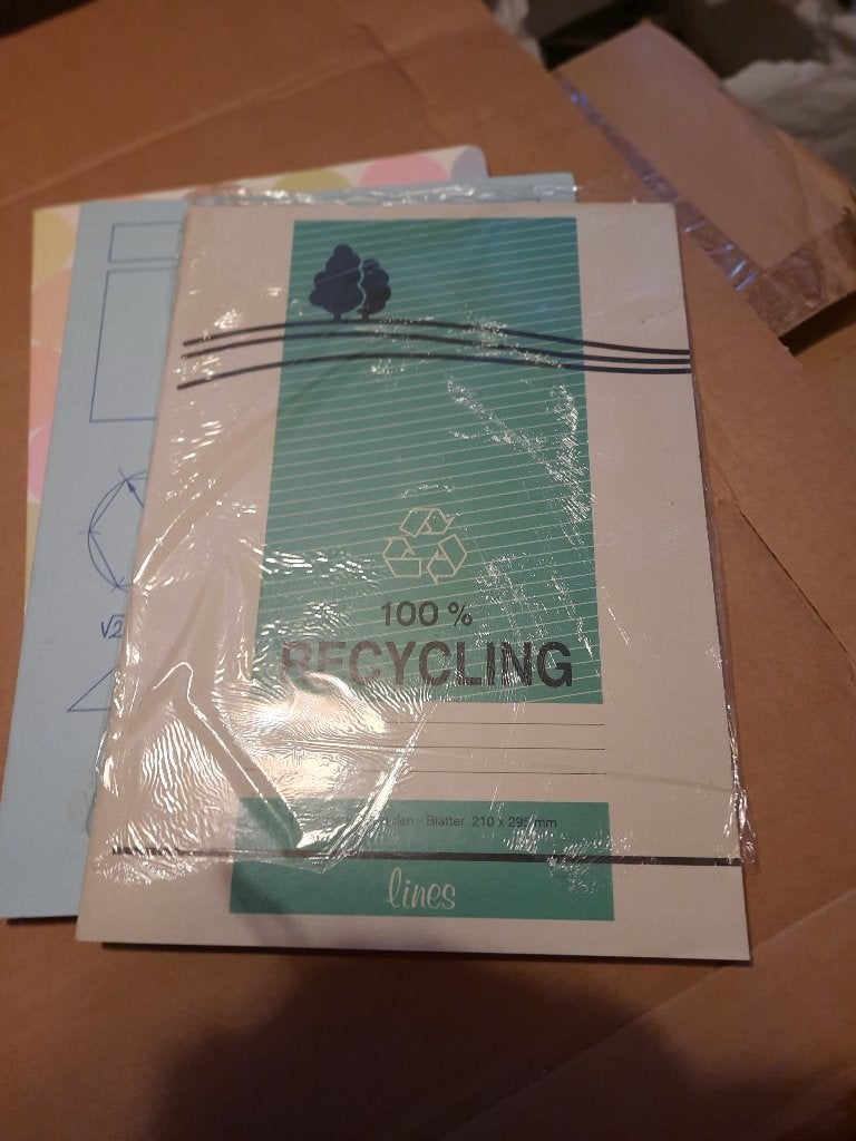 nieuwe a4 schriften lijnen , ruiten .. uit te kiezen, Diversen, Ophalen of Verzenden