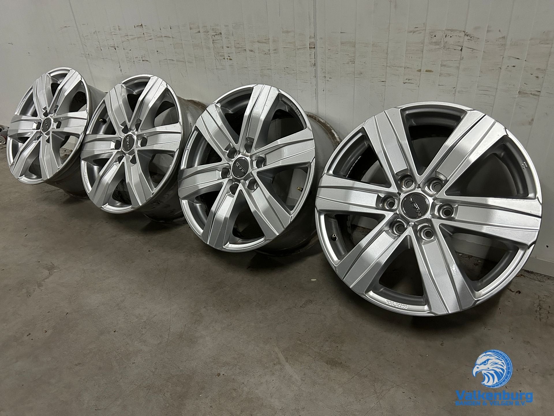 Mercedes Sprinter B907 B910 B906 VW Crafter 18 inch velgen 6, Auto-onderdelen, Banden en Velgen, Velg(en), -, -, Ophalen of Verzenden