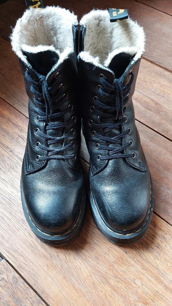 Bottes Dr Martens taille 39, Enlèvement, Porté, Noir
