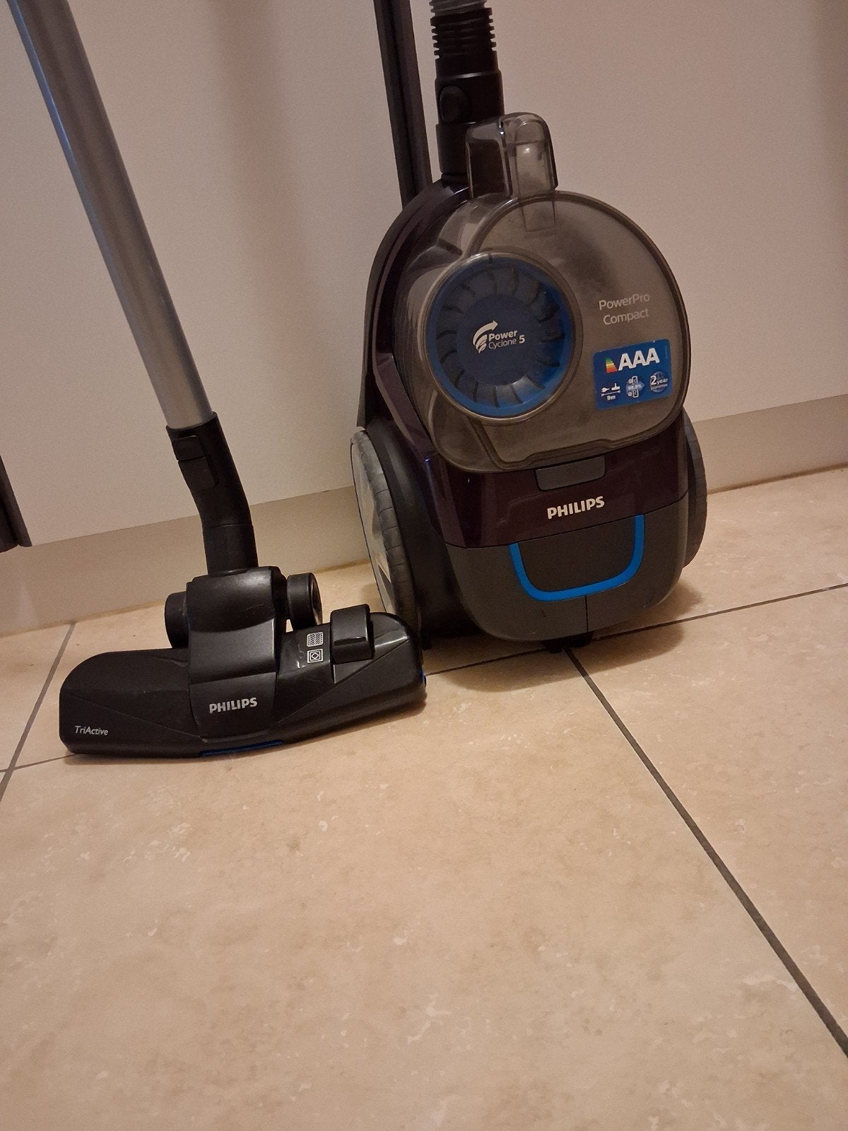 Philips power pro cyclonic fc 9333 stofzuiger nieuwstaat, Elektronische apparatuur, Stofzuigers, Ophalen, Philips