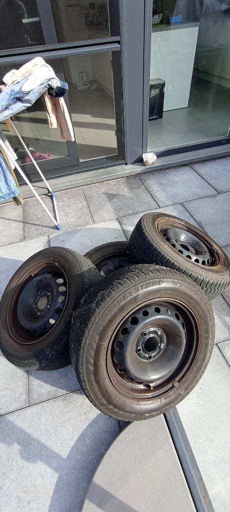 Winter banden met velgen, Auto-onderdelen, Ophalen, Gebruikt, 15 inch, Winterbanden