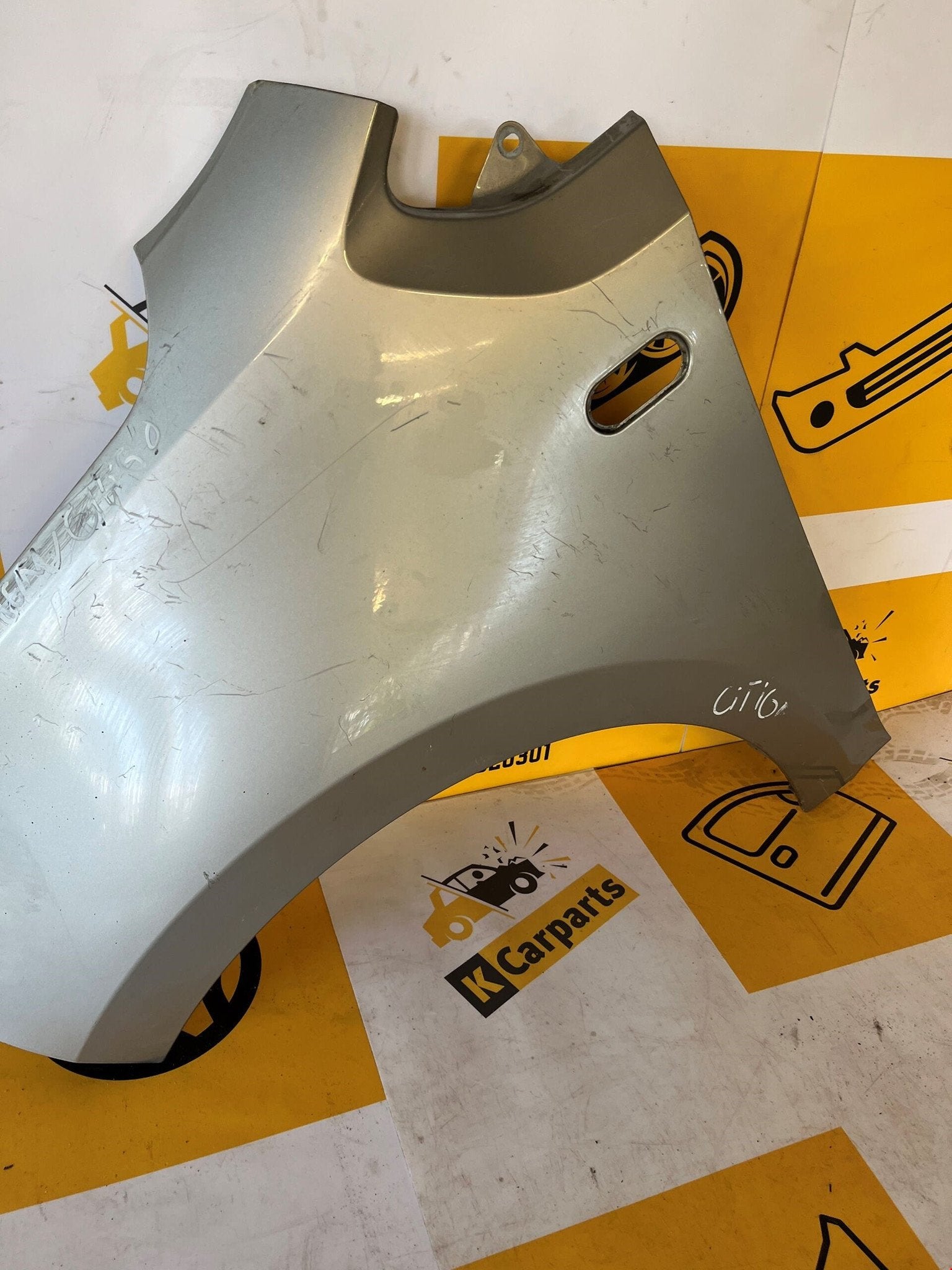 Spatbord links voor vw UP seat citigo origineel links spatbo, Auto-onderdelen, Info@fabrikant.eu, Voor, Fabrikant BV, Gebruikt
