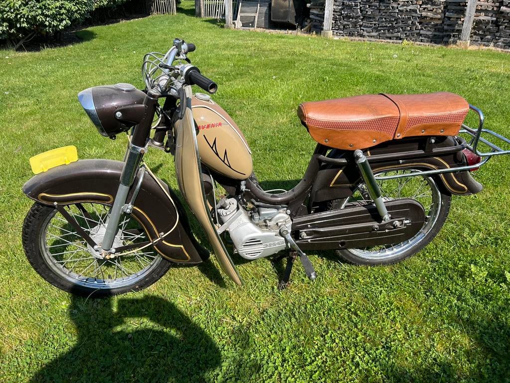 Bromfiets oldtimer L’AVENIR uit Lier, Fietsen en Brommers, 49 cc, Klasse B (45 km/u), 2 versnellingen, Ophalen