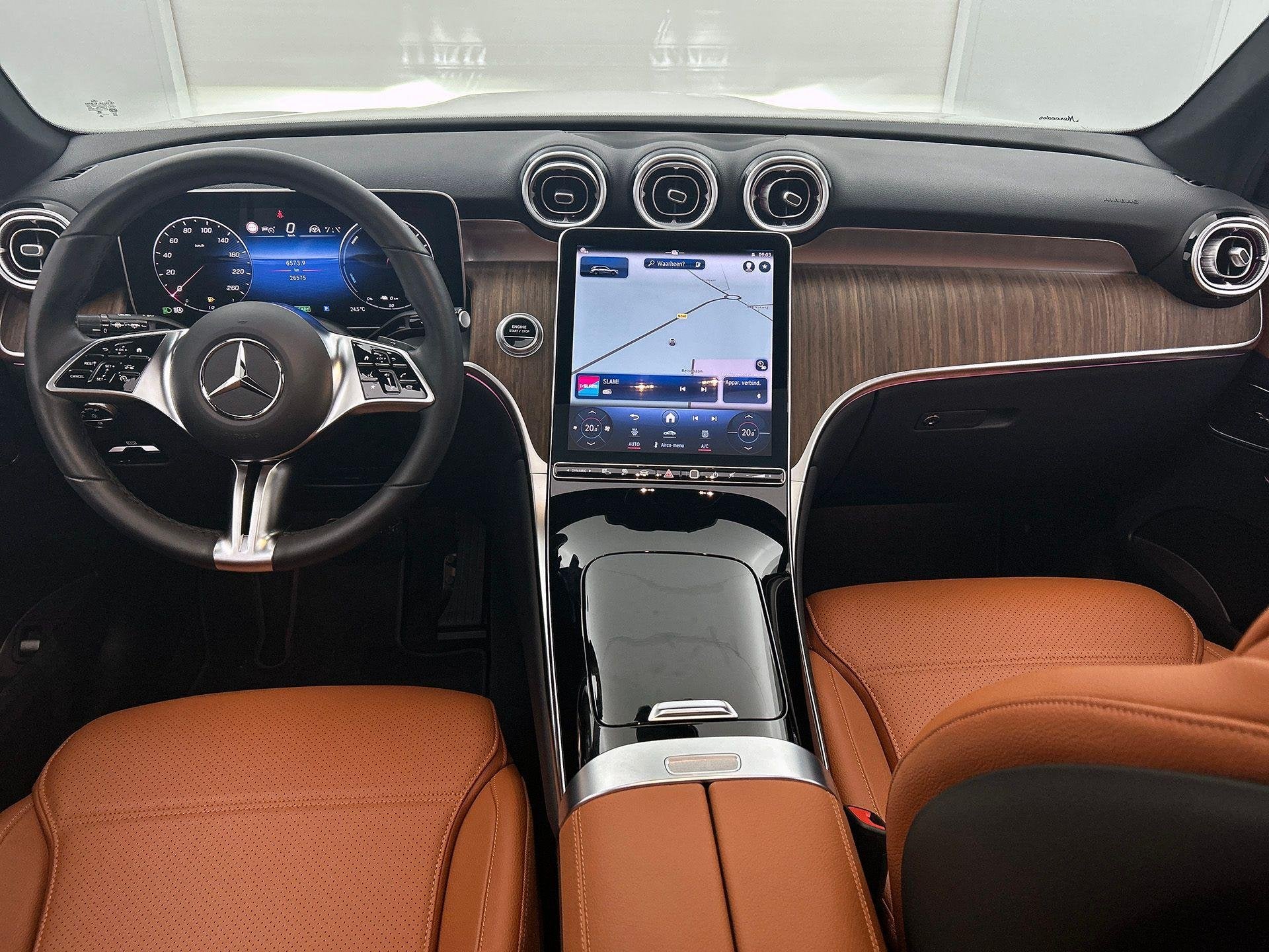 Mercedes-Benz GLC-Klasse 300 e 4MATIC Luxury Line | Panorami, Auto's, Automaat, Dealer onderhouden, Gebruikt, Euro 6