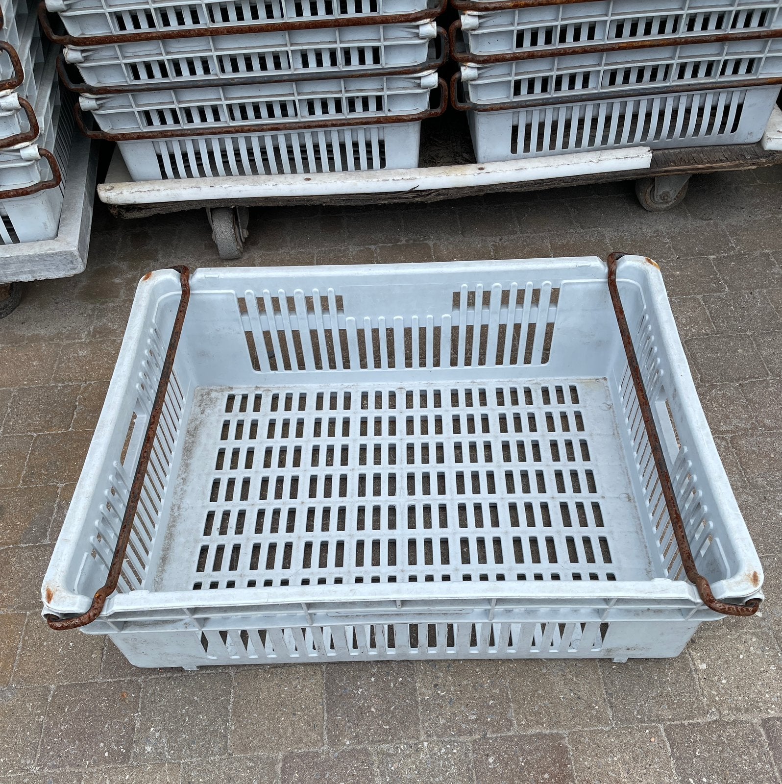 Plastiek bakken, Doe-het-zelf en Bouw, Kratten en Dozen, Ophalen, Gebruikt