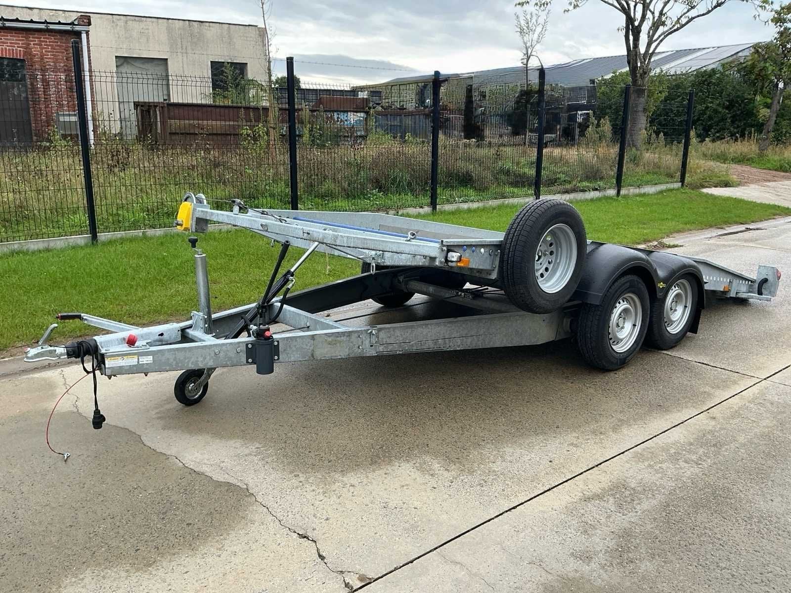 Remorque transporteur de voitures Humbaur 2017, Utilisé