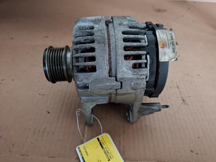 Dynamo van een Volkswagen Golf, Auto-onderdelen, Gebruikt, -, Volkswagen, -