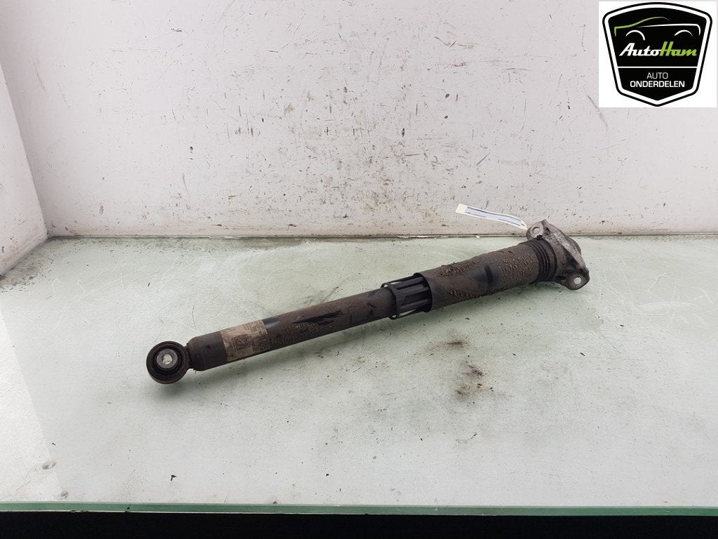 SCHOKBREKER RECHTS ACHTER Volkswagen Golf VII (AUA), Dhr. J. Ham, Gebruikt, Volkswagen, Administratie@autoham.nl