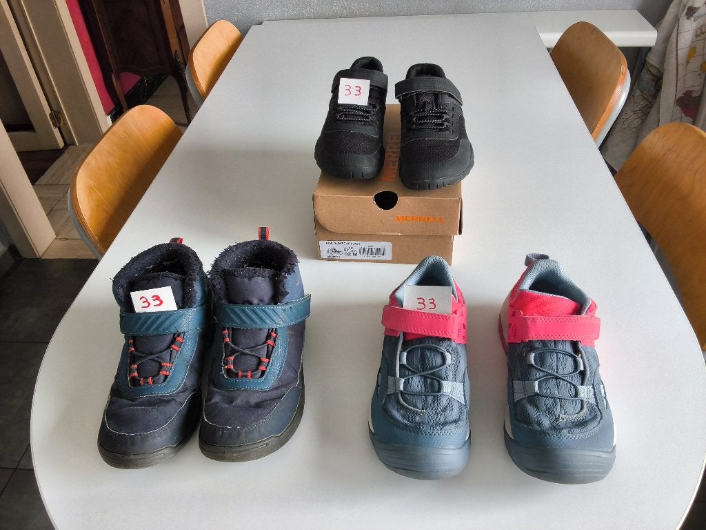 Baskets pour enfants QUECHUA et MERRELL / Pt. 33, Garçon ou Fille, Enlèvement ou Envoi, Comme neuf, QUECHUA  / MERRELL