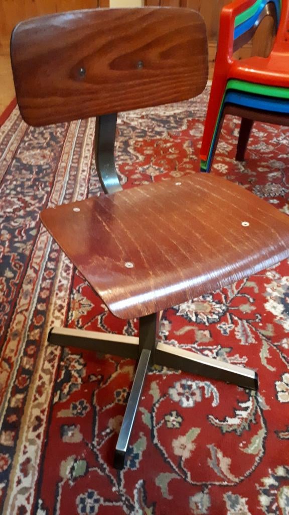 Vintage kinder- bureaustoel EroMes, Kinderen en Baby's, Kinderkamer | Tafels en Stoelen, Ophalen