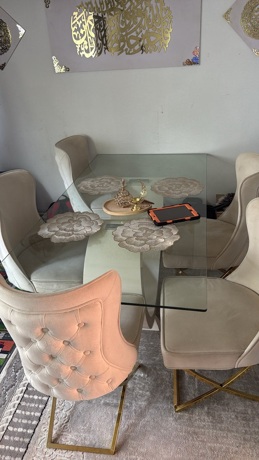 Een eet tafel met 5 stoelen, Huis en Inrichting, Tafels | Eettafels, Ophalen, Zo goed als nieuw