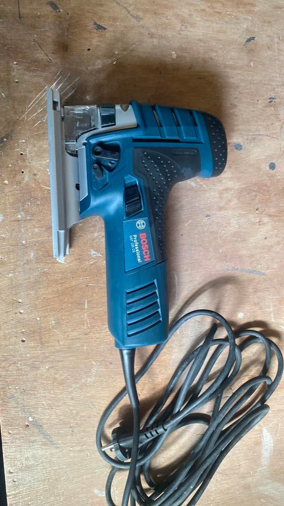 Decoupeerzaagmachine Bosch Pro GST 150, Bricolage & Construction, Outillage | Scies mécaniques, 600 à 1200 watts, 30 à 70 mm, Comme neuf