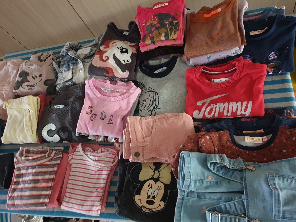 Meisjeskleding tot 110 en jongenskleding tot 134, Ophalen, Zo goed als nieuw, One size