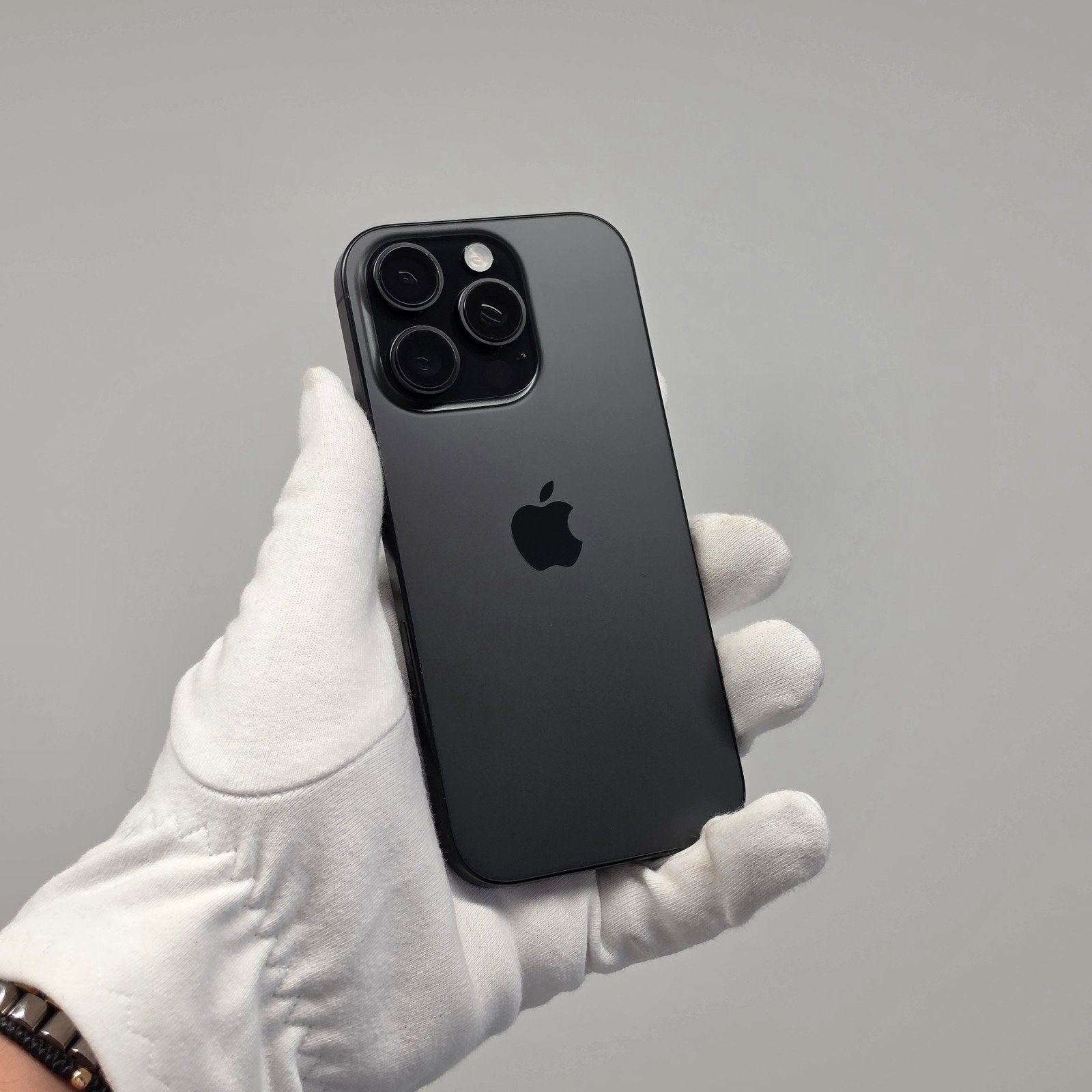 IPHONE 16 PRO 5G 256 GO EN TITANE NOIR, Enlèvement, IPhone 16 Pro, Noir