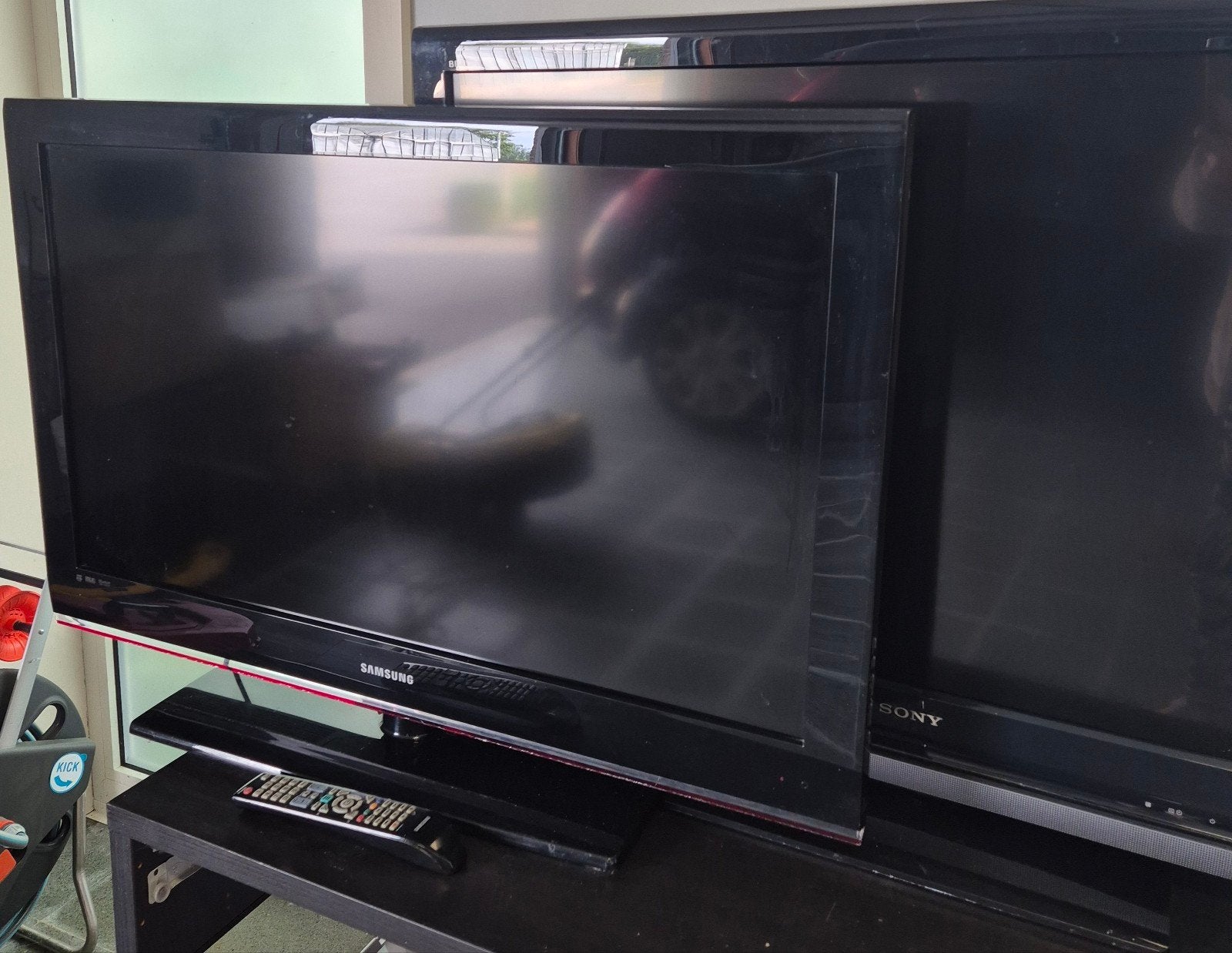 2 Tvs samen sony en samsung, Ophalen, Samsung