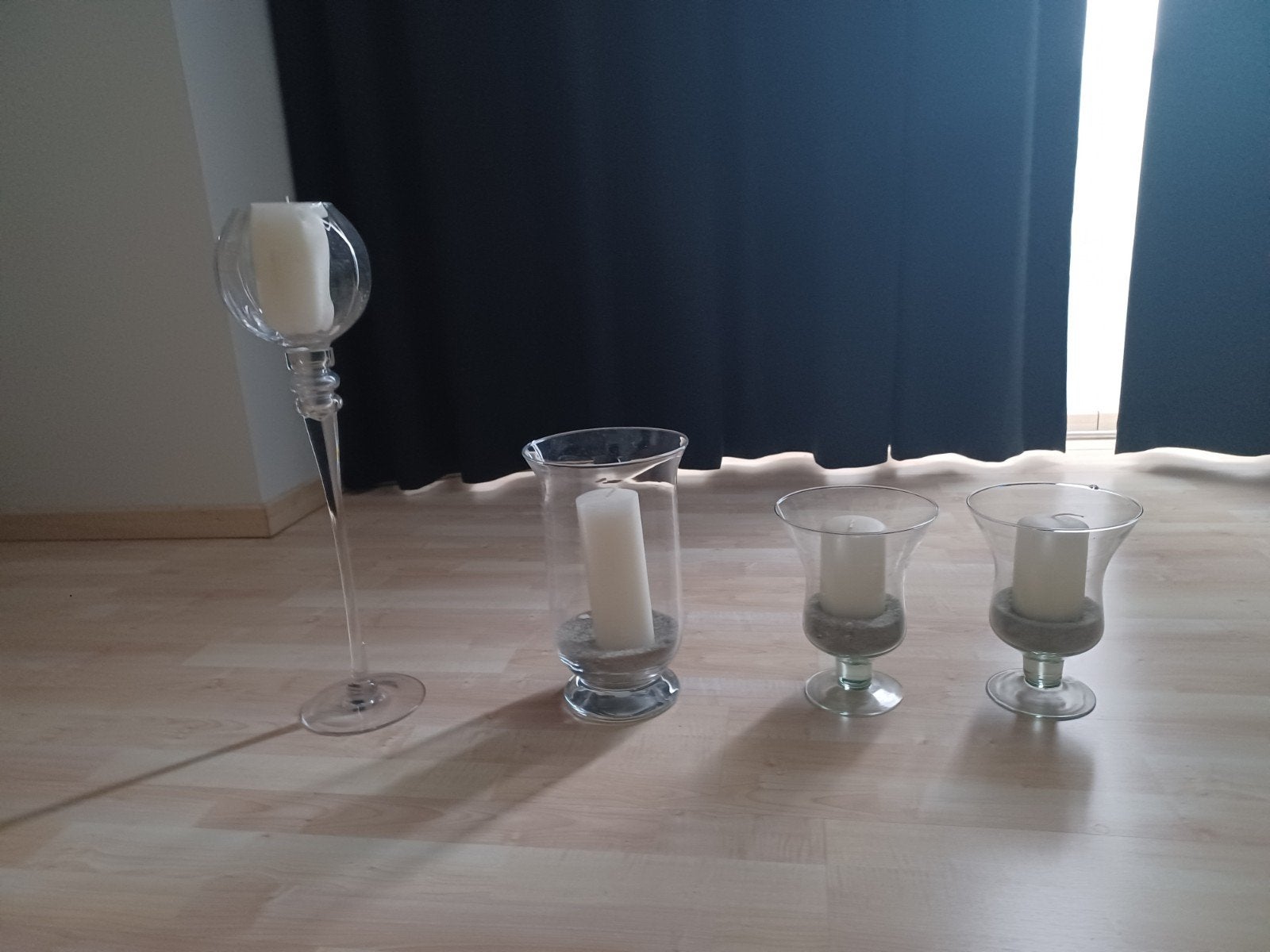 Allerlei decoratie te koop, Ophalen