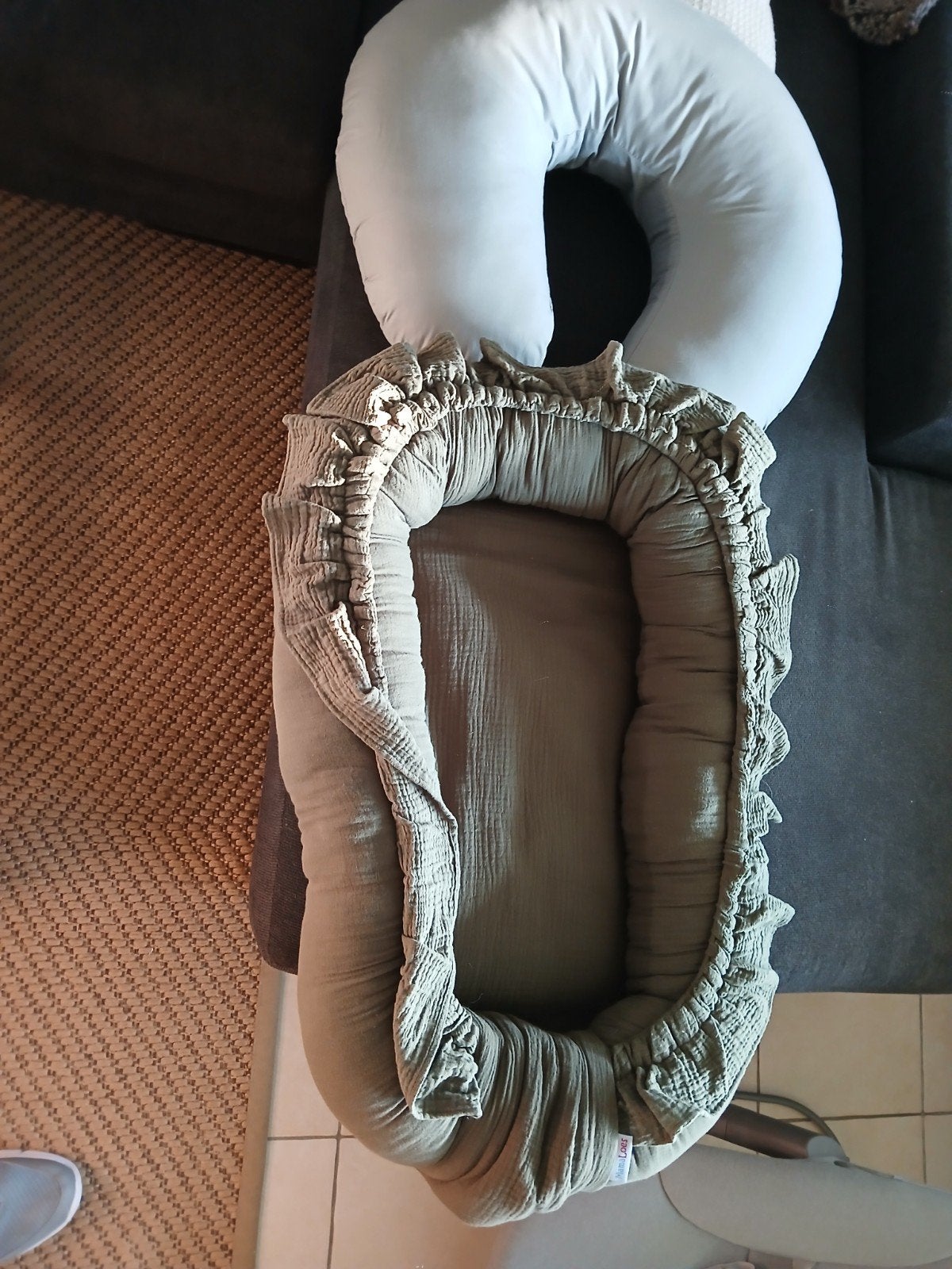 Nieuwe cocoon met voedingskussen, Kinderen en Baby's, Babywiegjes en Ledikanten, Ophalen