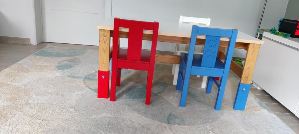 Kindertafel met 3 stoelen, Kinderen en Baby's, Speelgoed |Speelgoedvoertuigen, Ophalen