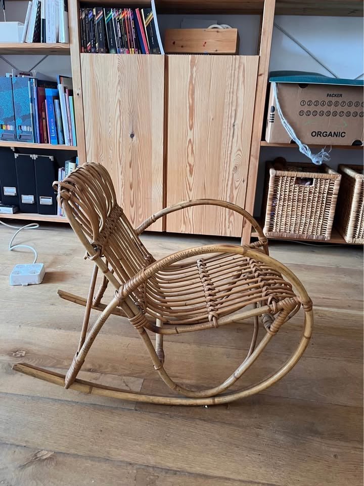 Rotan schommelstoel voor kinderen, Ophalen