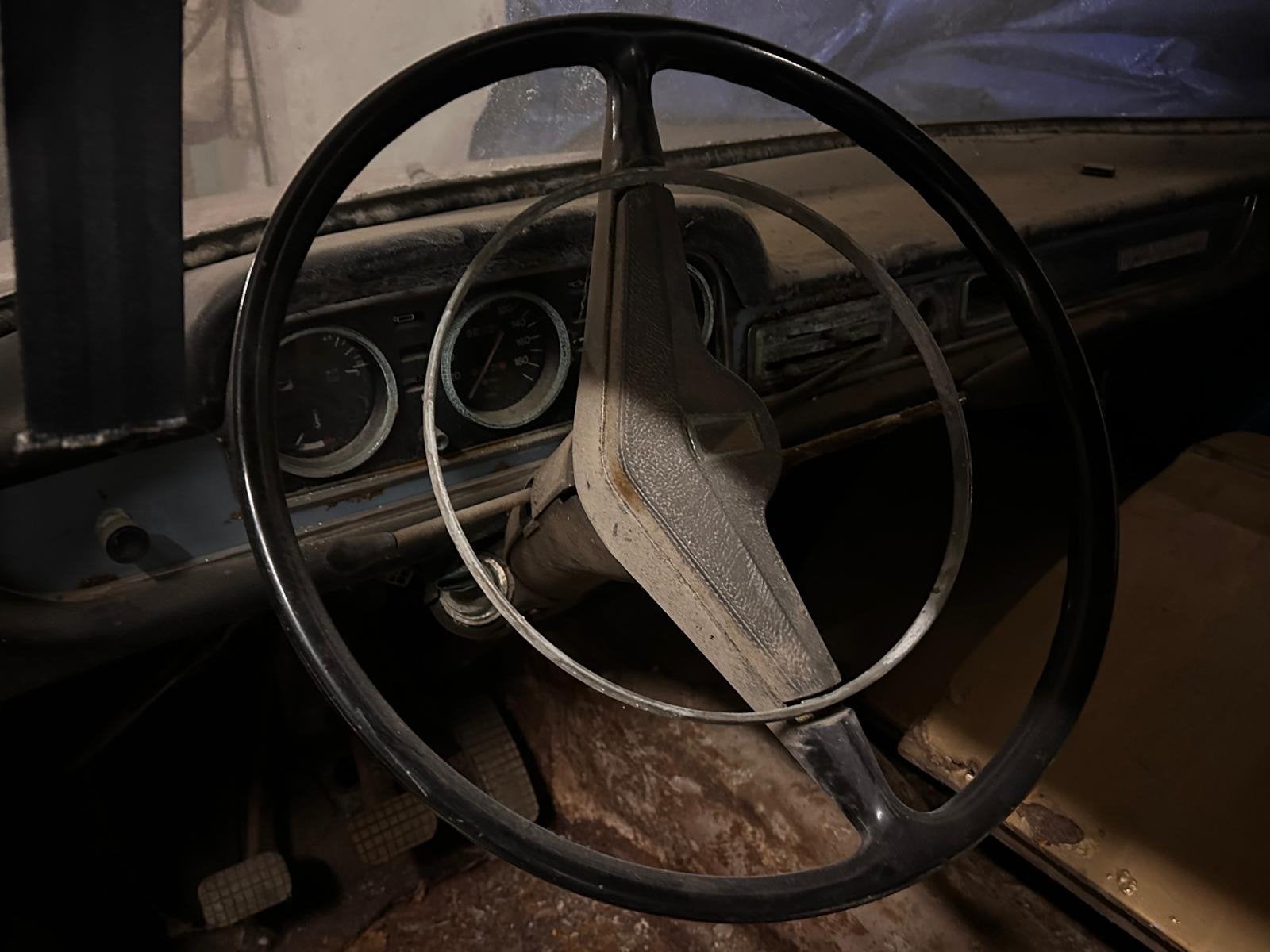 Peugeot 404 cabriolet, foto 3