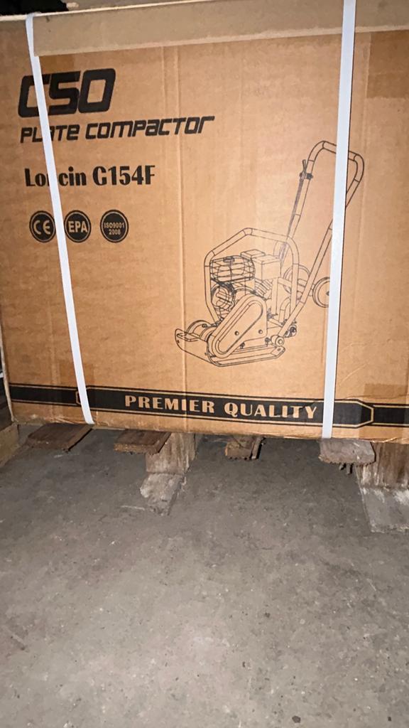 Trilplaat Loncin compactor in ovp, Zakelijke goederen, Machines en Bouw | Tuin, Park en Bosbouw, Ophalen, Grondbewerking
