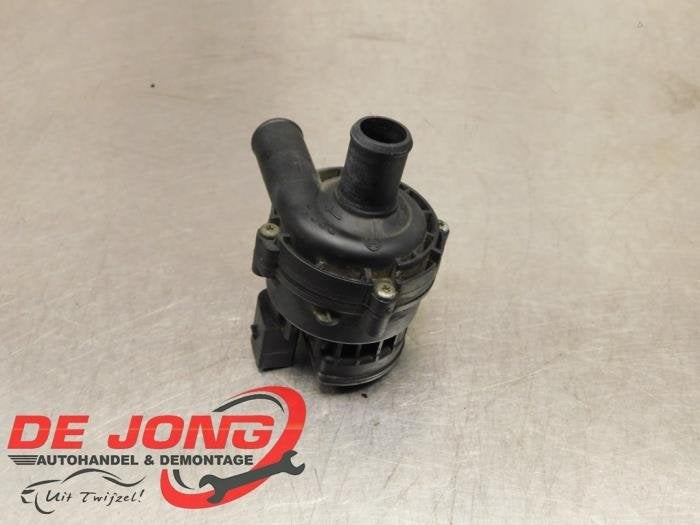 Pompe à eau d'un Mercedes ML-Klasse, 3 mois de garantie, Utilisé, -, -