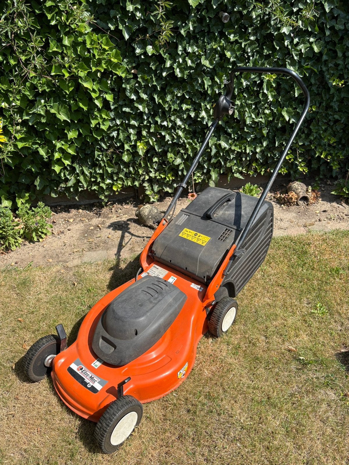 Grasmachine Oleo Mac, Tuin en Terras, Ophalen, Cirkelmaaier, Gebruikt, Elektrische grasmaaier