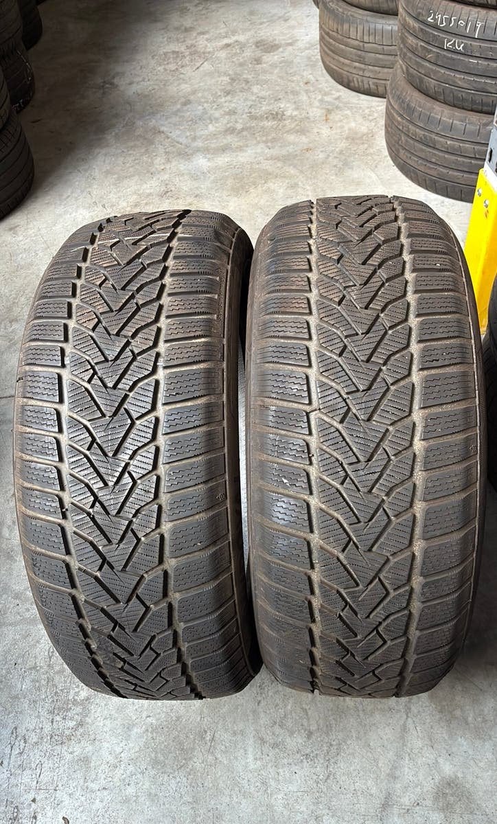 Pneus d'hiver 2255518 225/55/18 225/55R18 la marque Uniroyal, Enlèvement