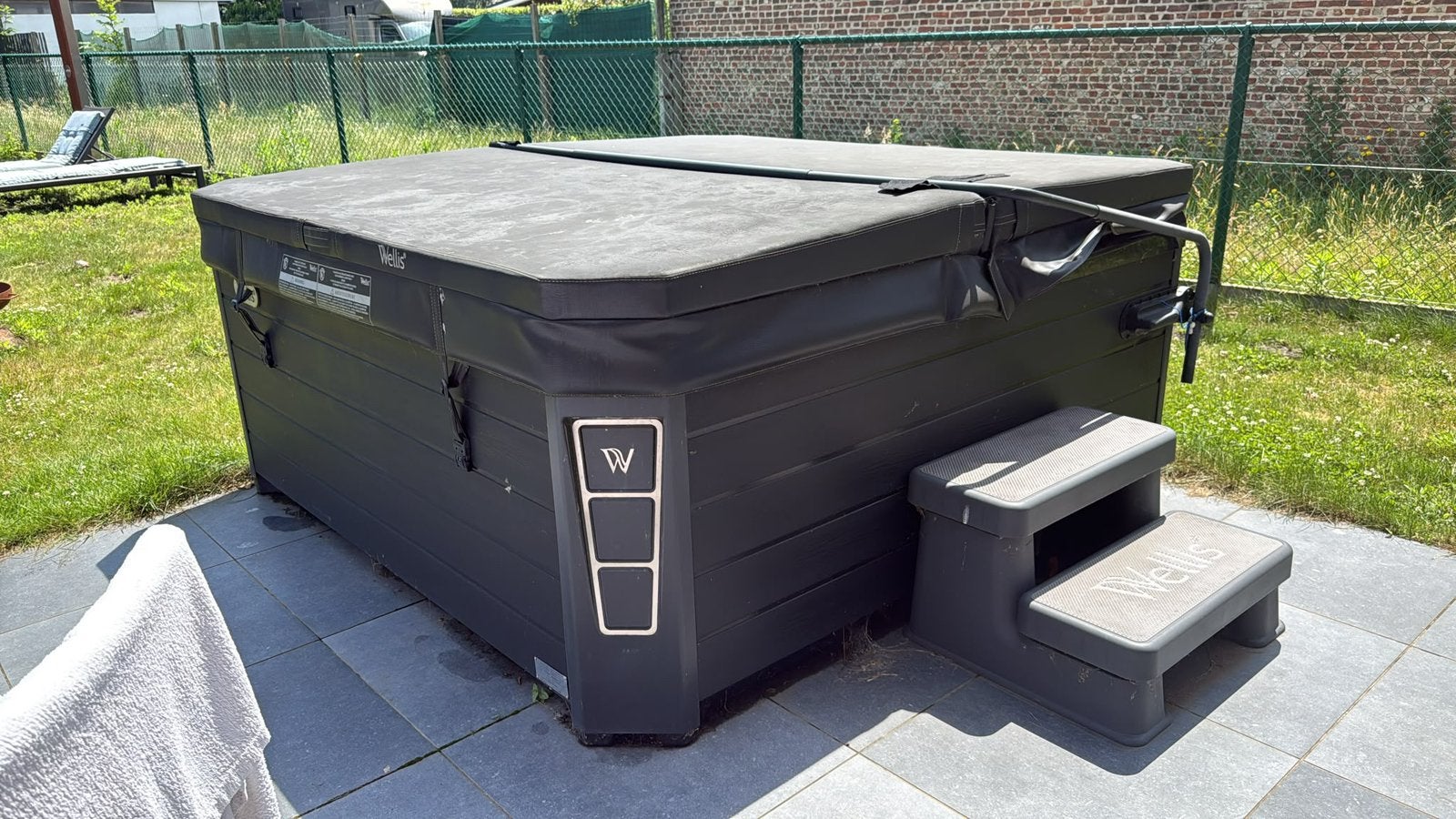 Premium 7-persoons buitenspa, jacuzzi, Ophalen, Zo goed als nieuw