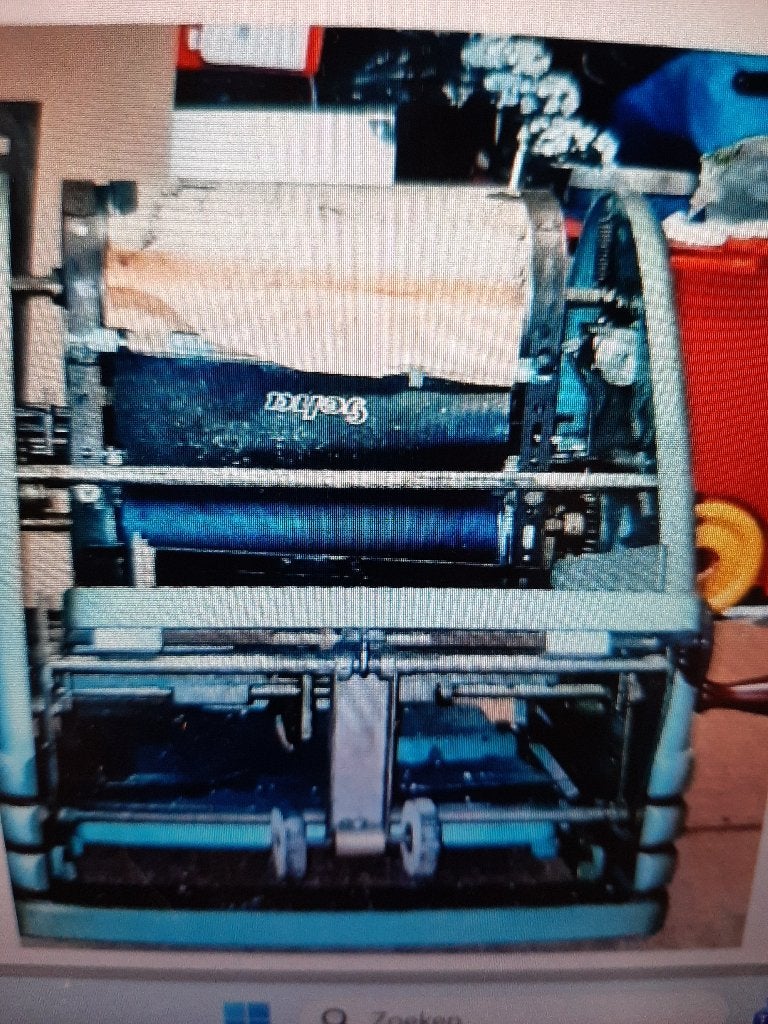 Oud, antiek stensel machine, Enlèvement, Utilisé
