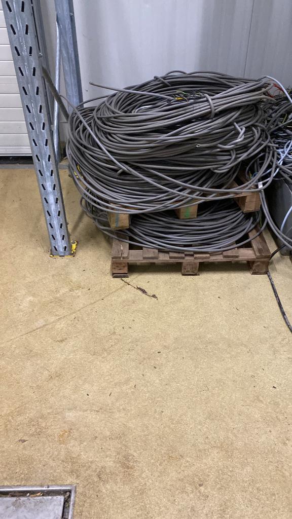 Elektrische kabels 3g1,5 3g2,5 5g1,5 5g2,5 7g1,5 7g2,5, Jardin & Terrasse, Systèmes d'égouttage, Comme neuf, Enlèvement