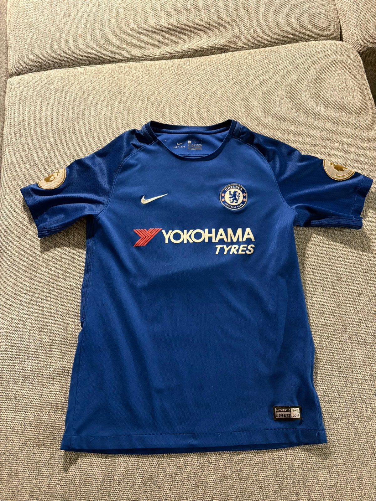 Maillot domicile Chelsea Eden Hazard 2016/17, Envoi, Porté, Taille 46 (S) ou plus petite, Bleu