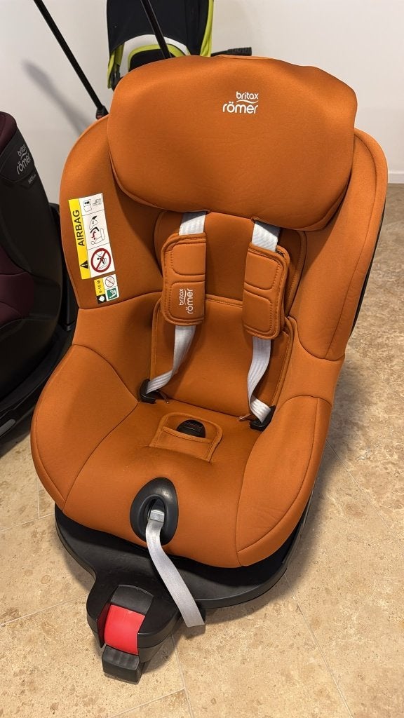 Britax Römer Dualfix R Autostoelen – Zo goed als nieuw, Kinderen en Baby's, Autostoeltjes, Ophalen, Romer, Verstelbare rugleuning