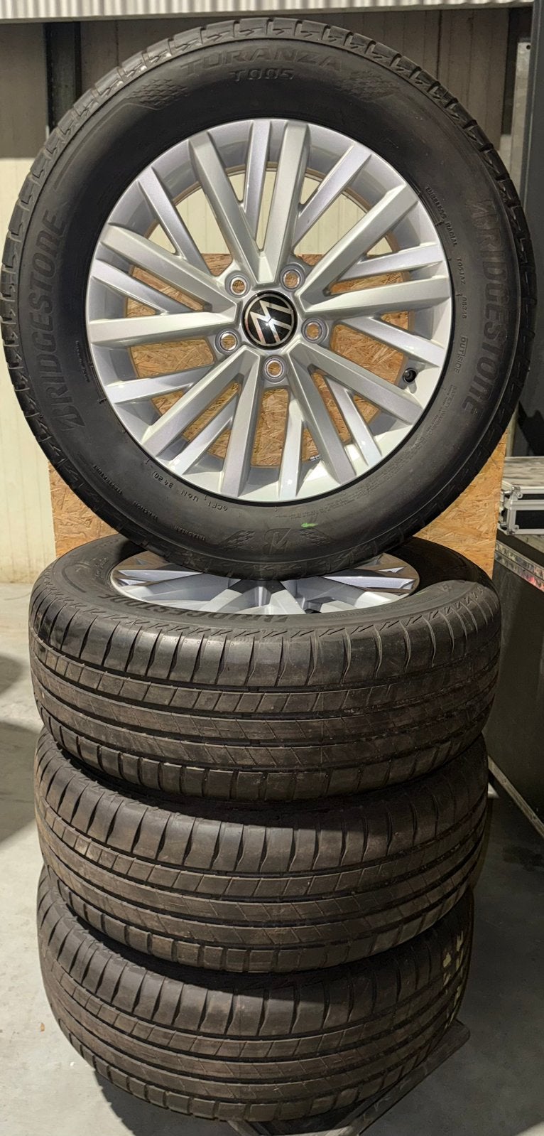 Originele VW velgen 215/60/16 95V, Auto-onderdelen, Ophalen, 16 inch, Banden en Velgen, Winterbanden