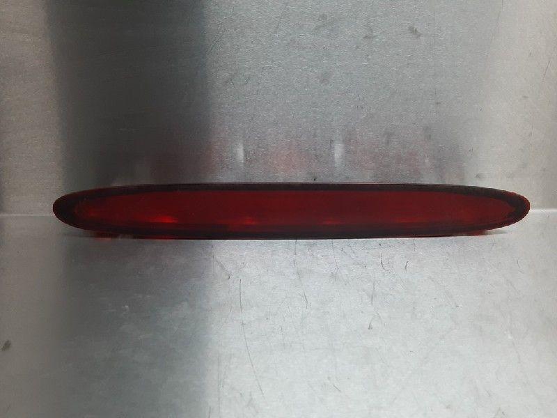 FEU STOP CENTRAL ARRIERE Mazda MPV (LW19 / 69) (|MAZDAMPV|), Utilisé, Mazda