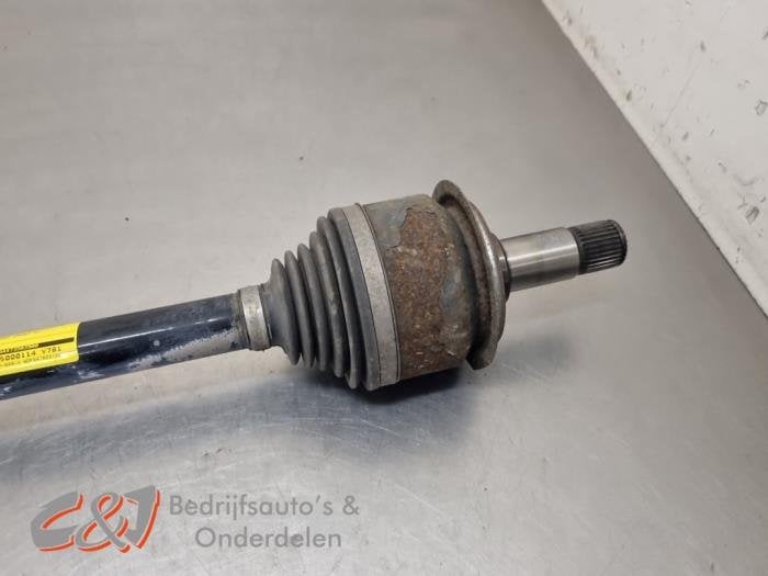 Aandrijfas rechts-achter van een Mercedes Vito, Gebruikt, -, Ophalen of Verzenden, -