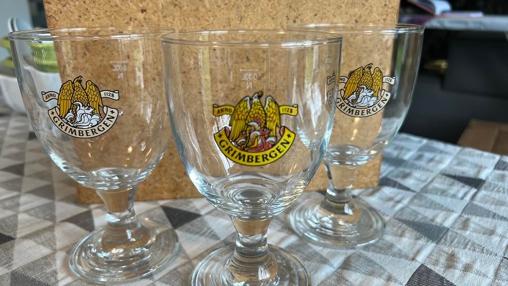 3 glazen grimbergen(zonder inhoud ), Ophalen, Zo goed als nieuw, Bierglas