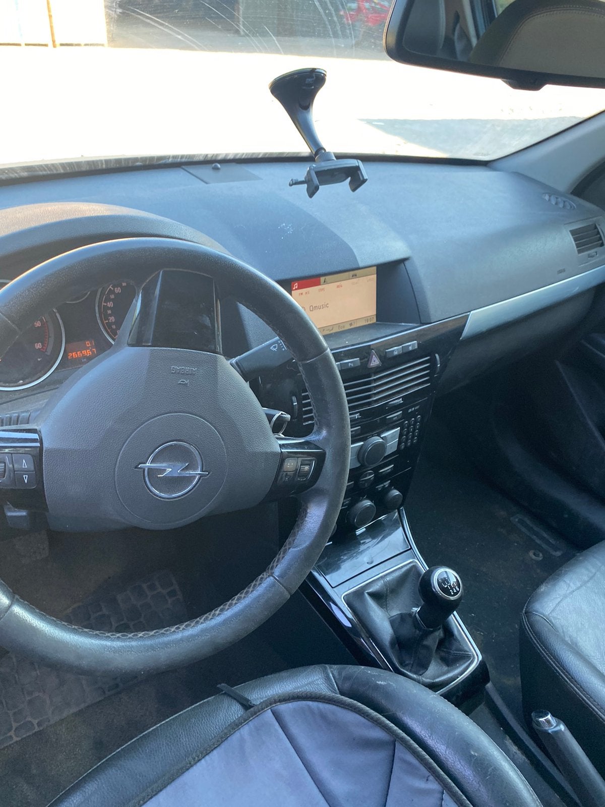 Opel Astra a vendre prix 950 euro, Achat, Boîte manuelle, Noir, Astra