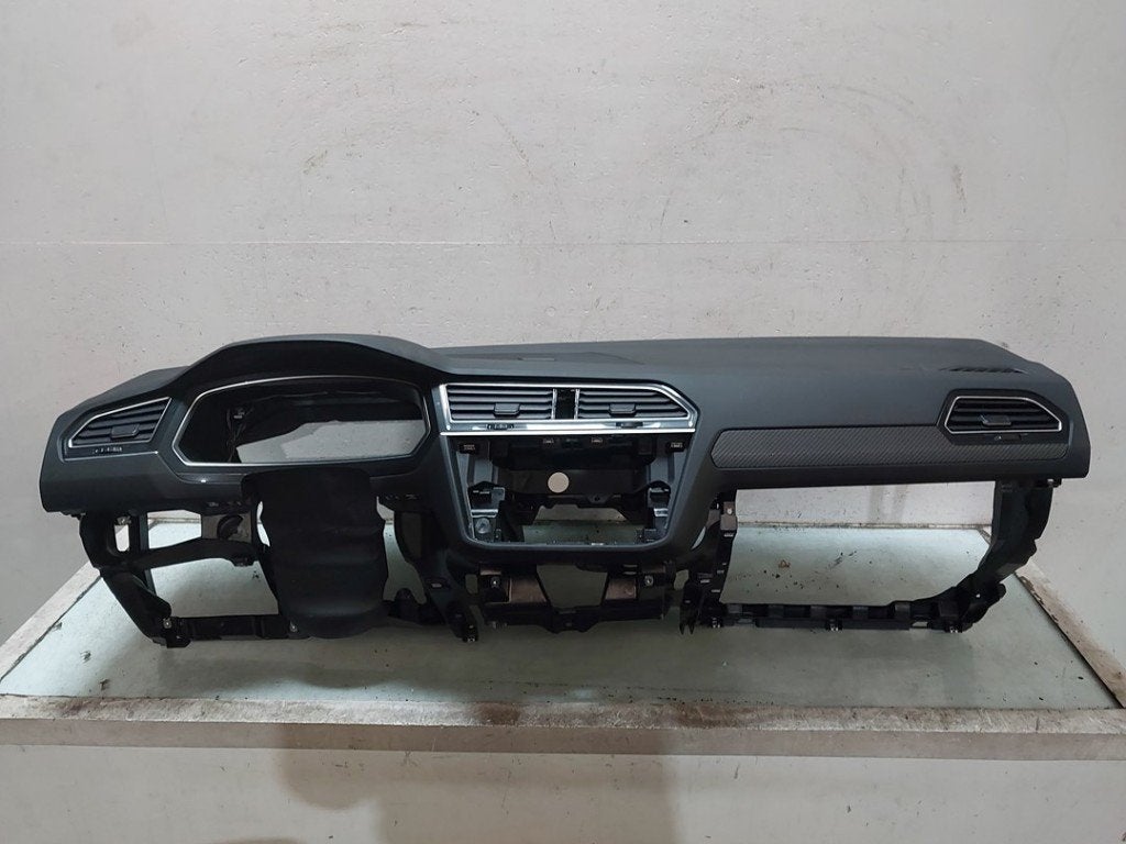 ENSEMBLE AIRBAG + TABLEAU DE BORD Volkswagen Tiguan (AD1), Volkswagen, Volkswagen AG, Utilisé, Kundenbetreuung@volkswagen.de