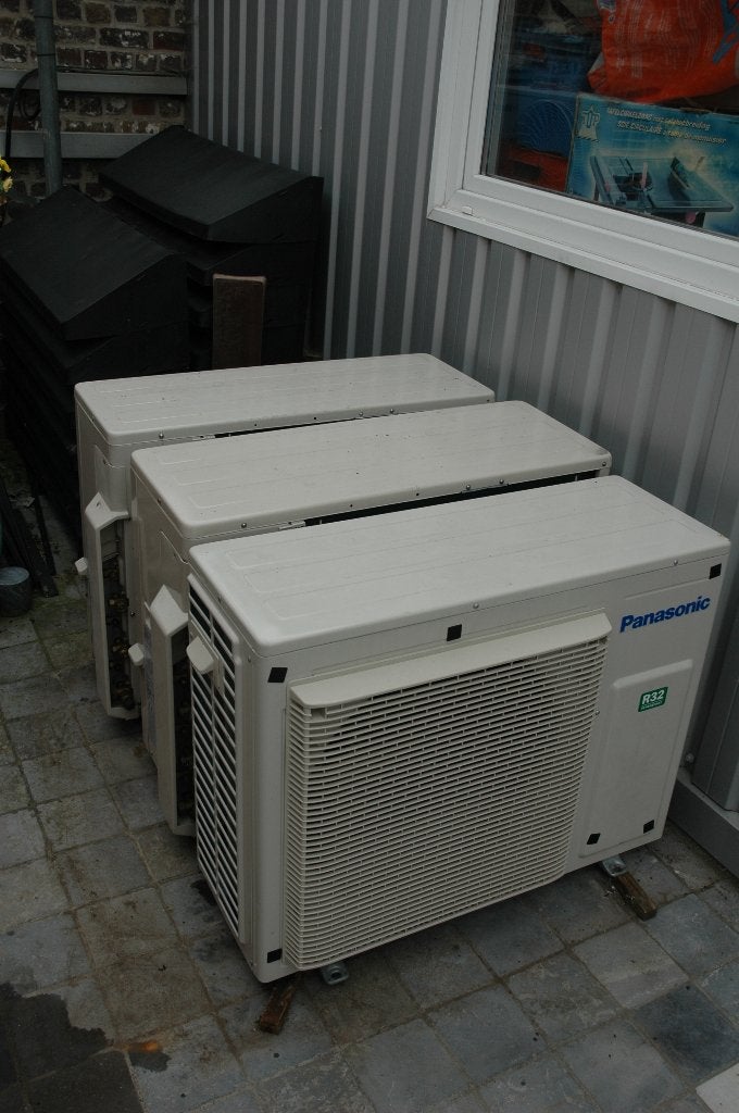 Warmtepompen 8kw + 8kw + 7,5kw 2+2+1 verdampers, Ophalen, Gebruikt