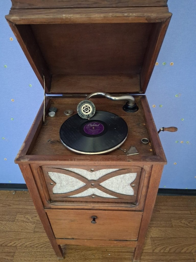 Vintage Grammofoon in Houten Kabinet met Platenopslag, Antiek en Kunst, Ophalen
