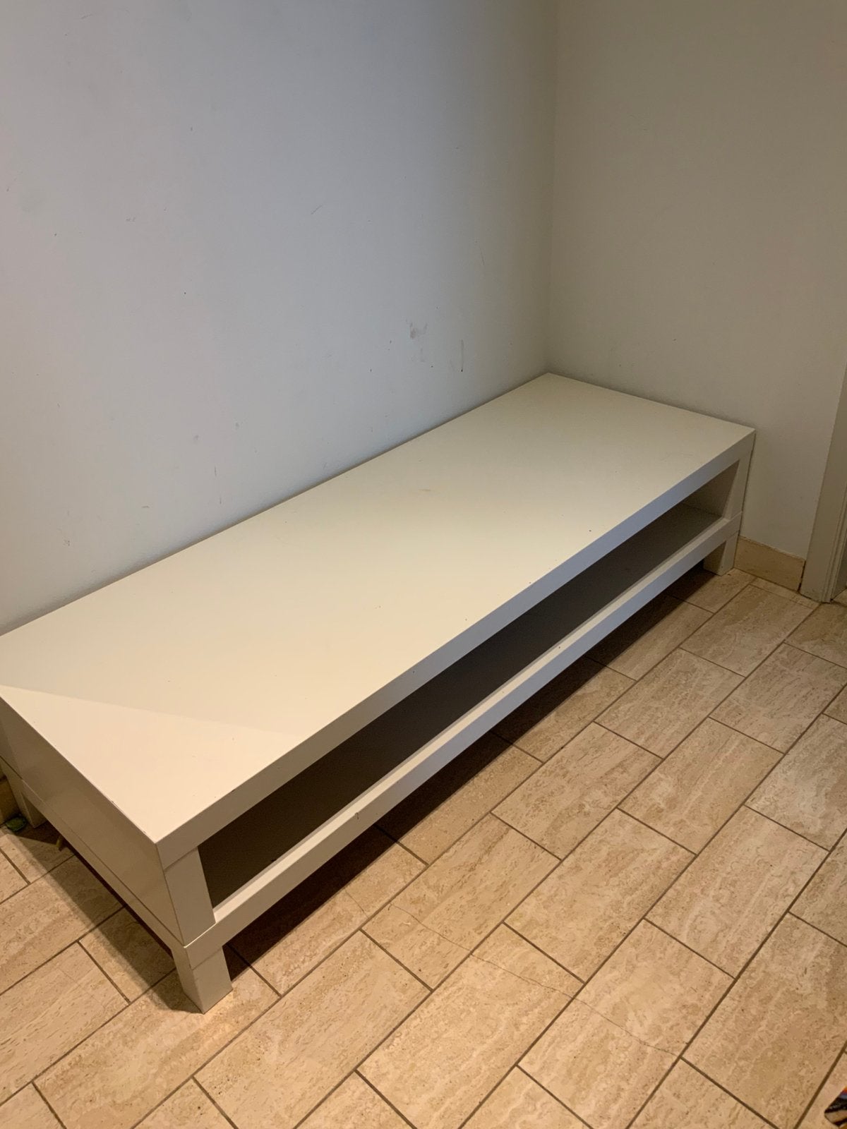 Tv kast gratis, Enlèvement, Utilisé