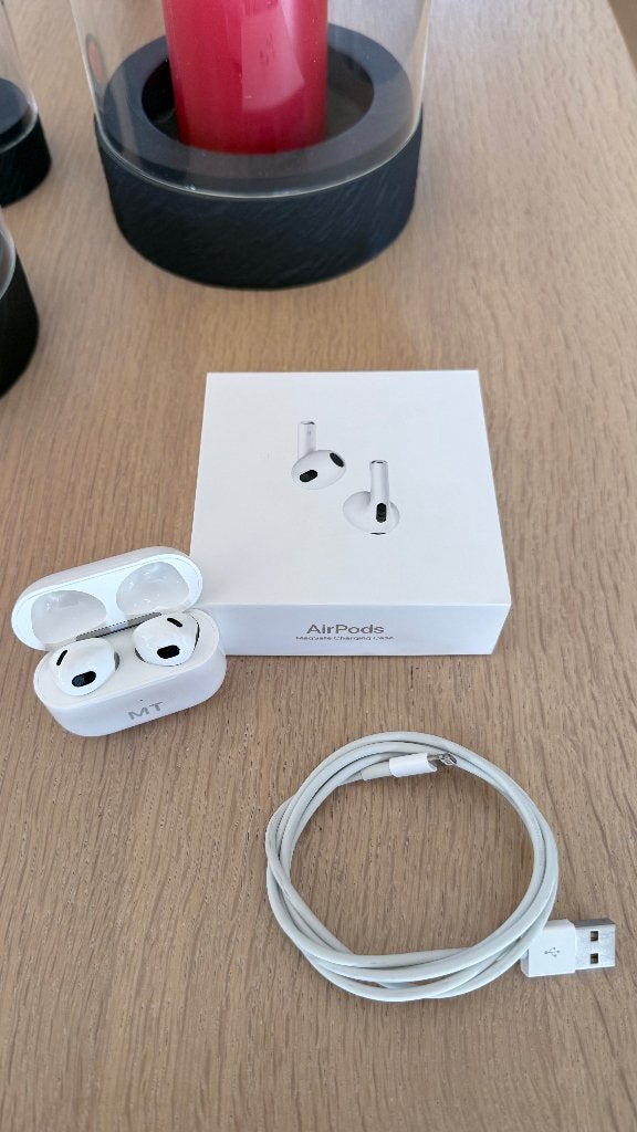 Apple Airpods 3de generatie / Als nieuw / Amper gebruikt, Comme neuf, Apple, Blanc, Intra-auriculaires (In-Ear)