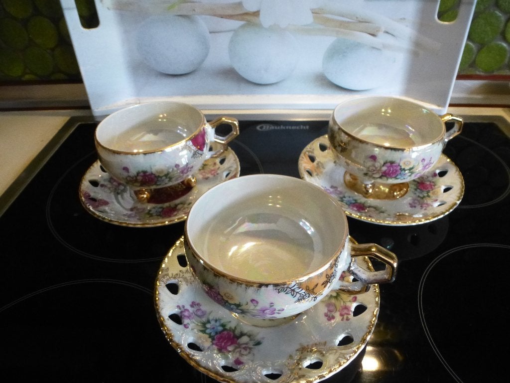 Ancienne vaisselle en porcelaine, Enlèvement