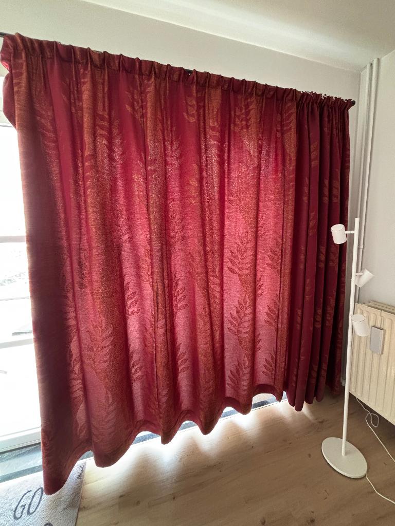 rideau, Rouge, 200 cm ou plus, Enlèvement, Utilisé