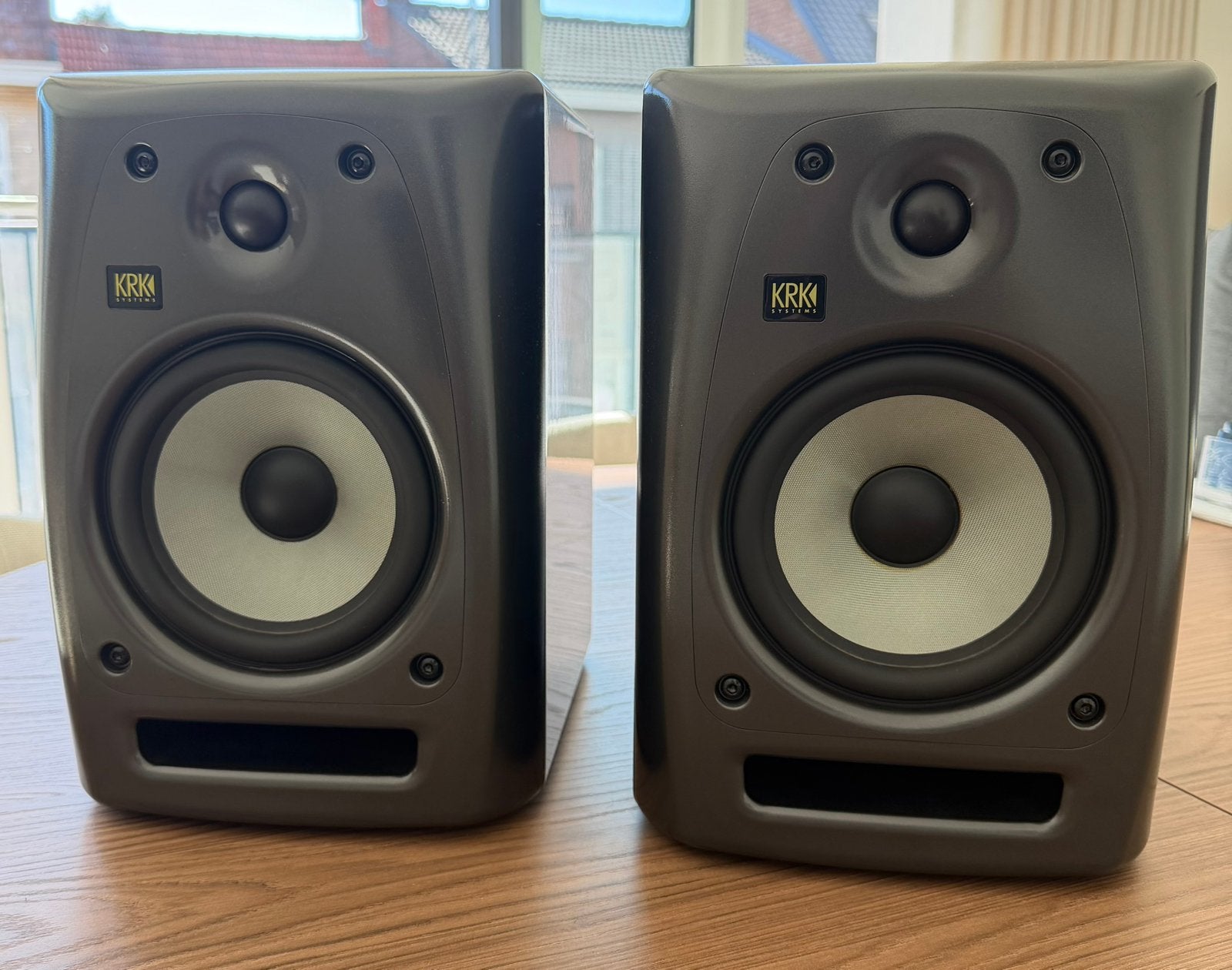 KRK Rokit RP6 G2 Phantom Grey LTD, Audio, Tv en Foto, Ophalen, Studiomonitor, Inclusief kabels, Zo goed als nieuw