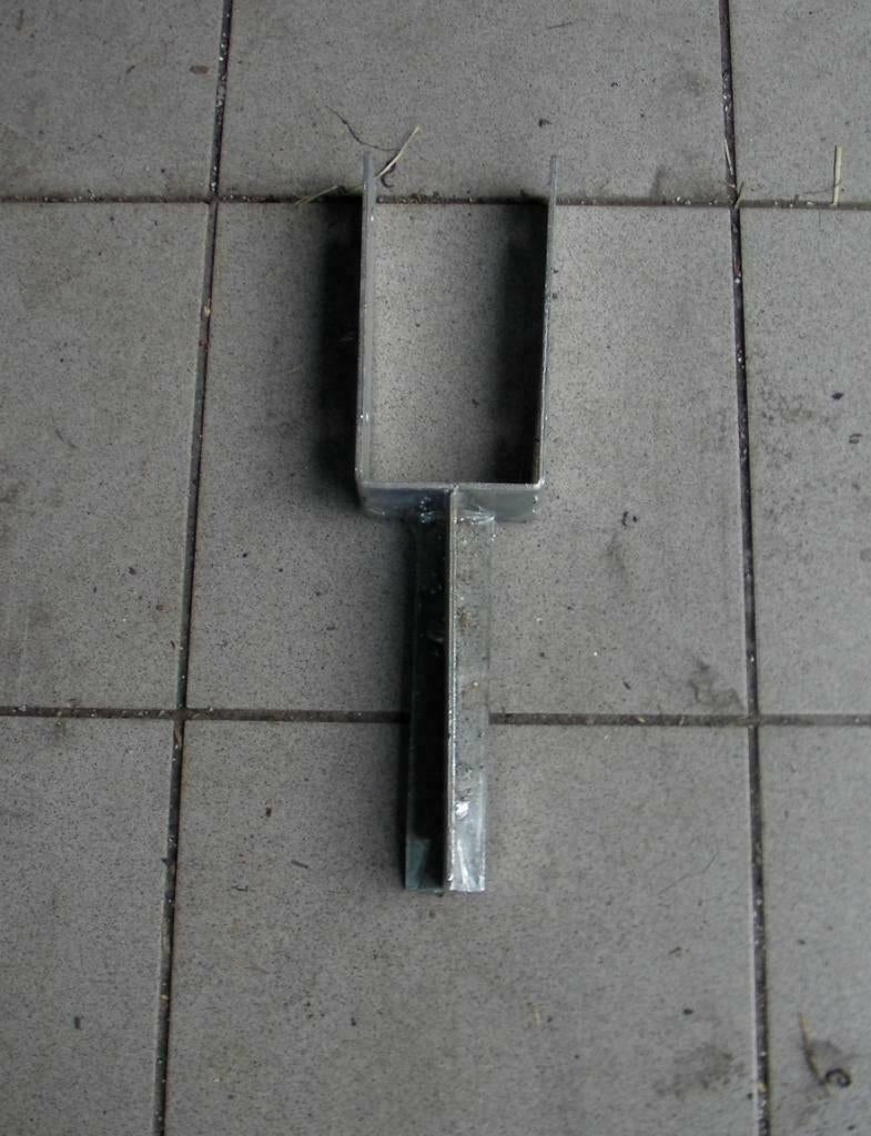 20 support de poteau à sceller en U acier galvanisé, Jardin & Terrasse, Enlèvement, Neuf, Moins de 180 cm, Poteaux