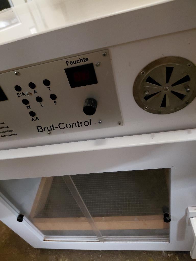 Warmte/uitkomst-kast , couveuse..., Dieren en Toebehoren, Ophalen of Verzenden, Zo goed als nieuw, Broedstoof of Broedmachine